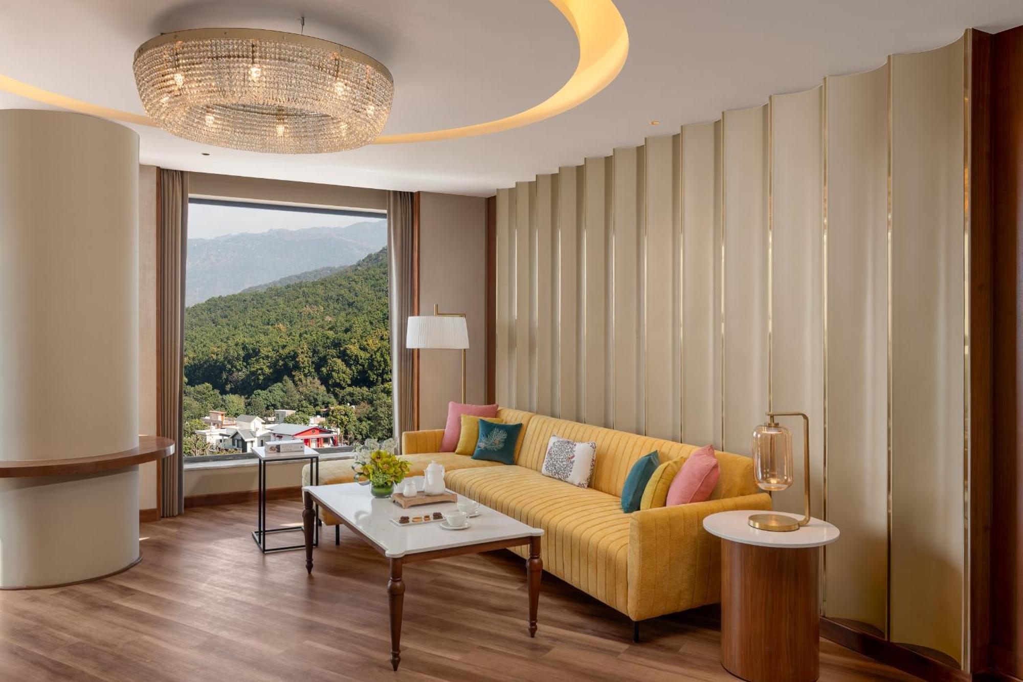 Taj Mussoorie Foothills, Dehradun Hotel Exterior foto